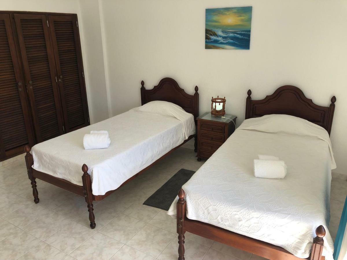 Olinda'S Rooms Lagos Esterno foto